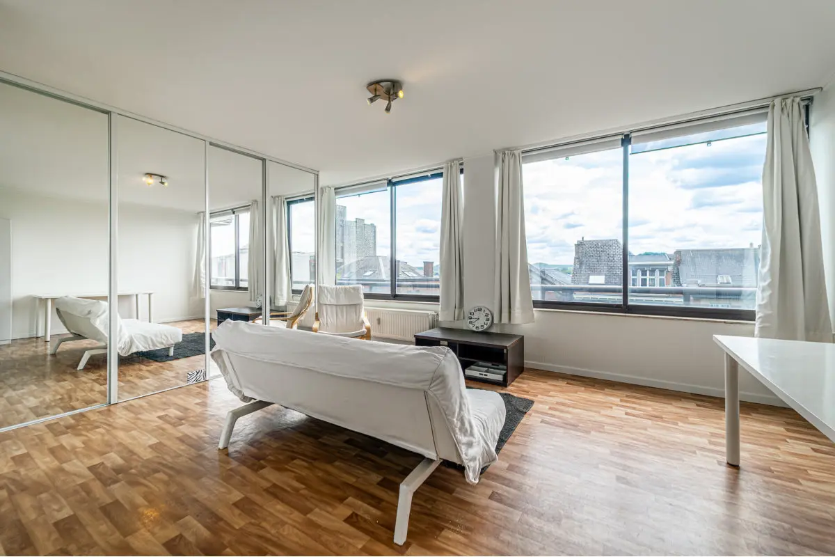 Appartement à vendre à Charleroi 6000 98000.00€ 1 chambres 45.00m² - annonce 784945