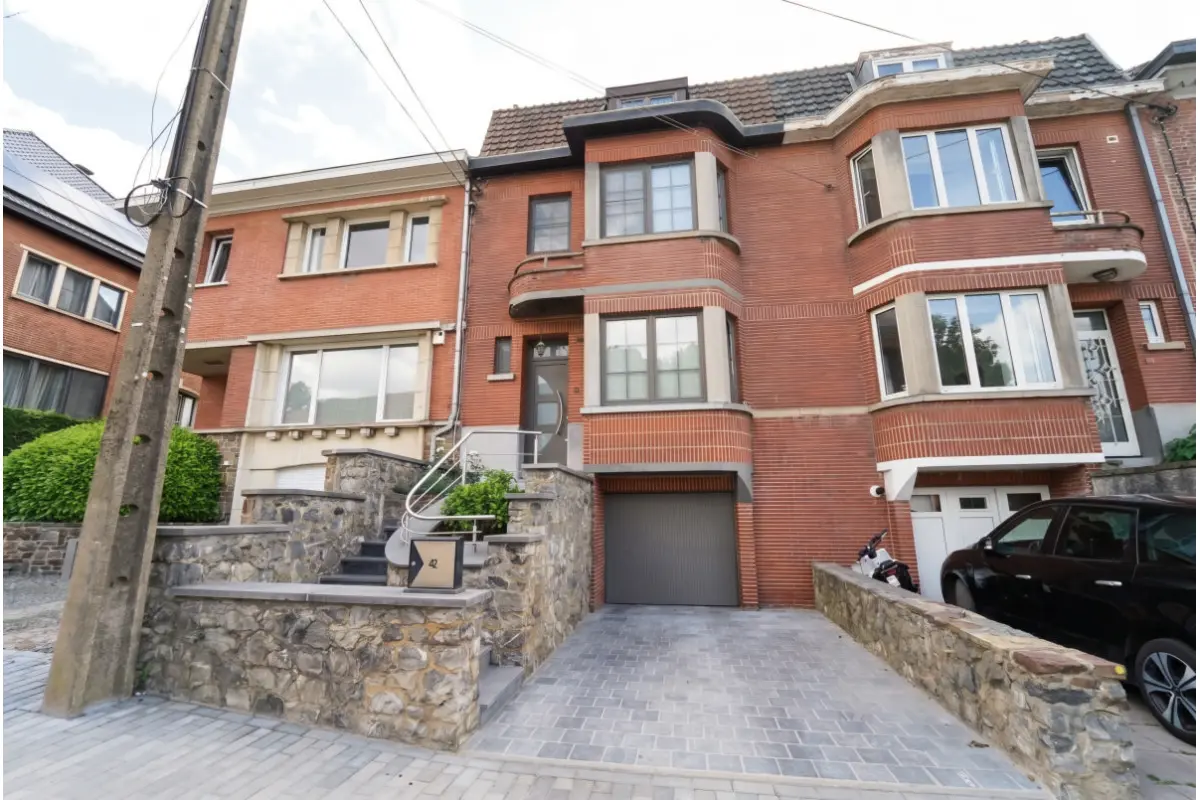 Maison à vendre à Mont-sur-Marchienne 6032 248000.00€ 3 chambres 165.00m² - annonce 784944