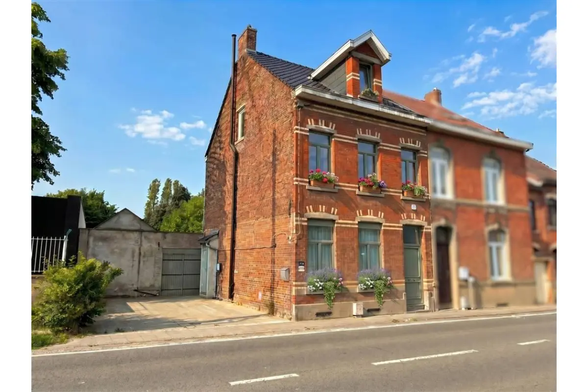 Maison à vendre à Hennuyères 7090 425000.00€ 5 chambres 200.00m² - annonce 785904