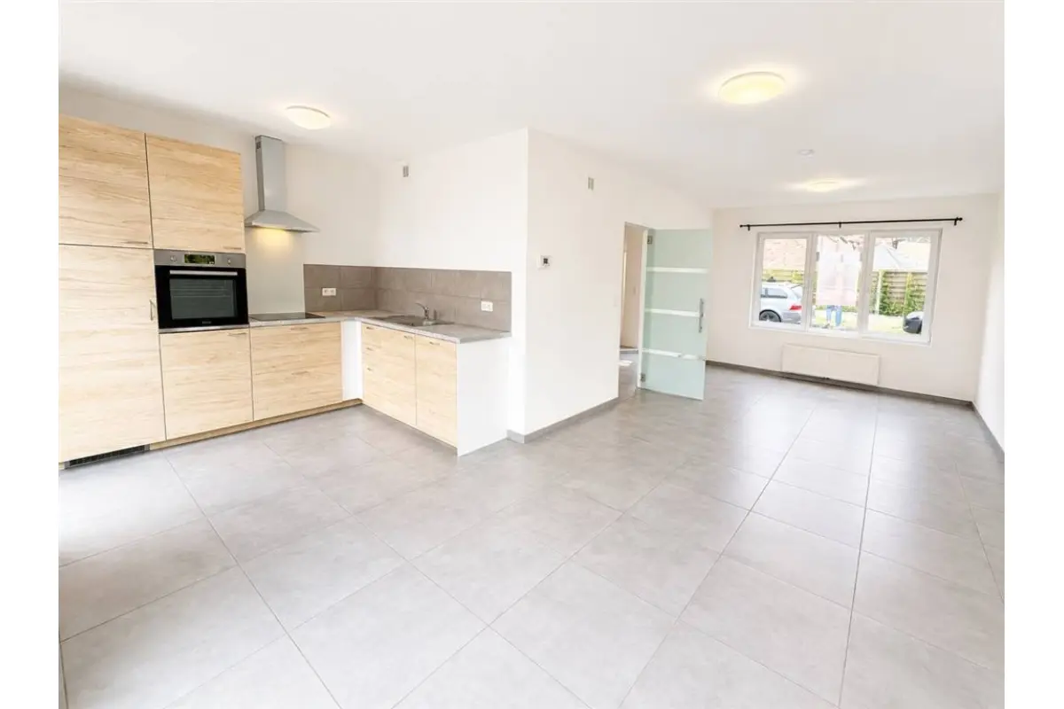 Maison à louer à Péruwelz 7600 950.00€ 3 chambres 90.00m² - annonce 786305