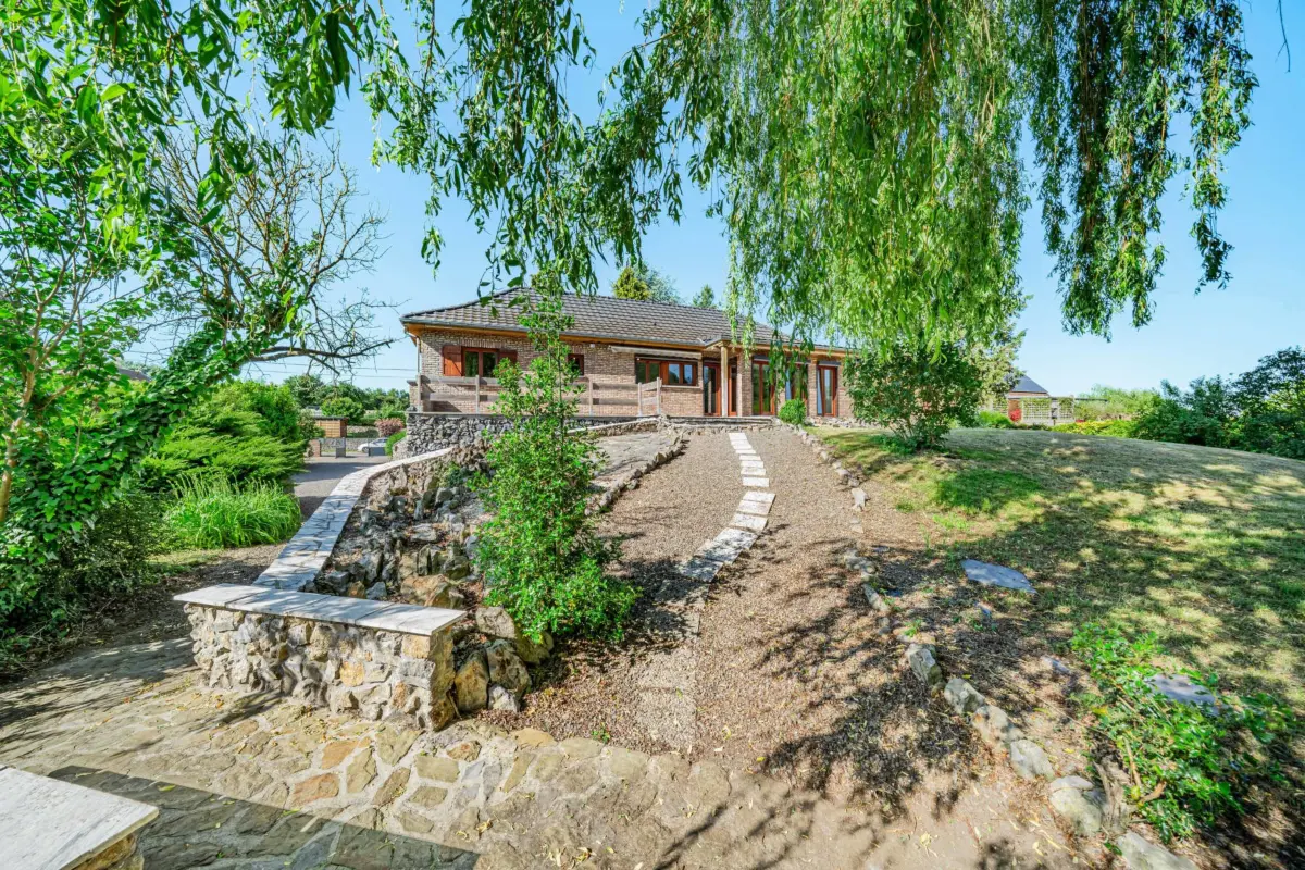 Villa à vendre à Erquelinnes 6560 330000.00€ 3 chambres 120.00m² - annonce 785688