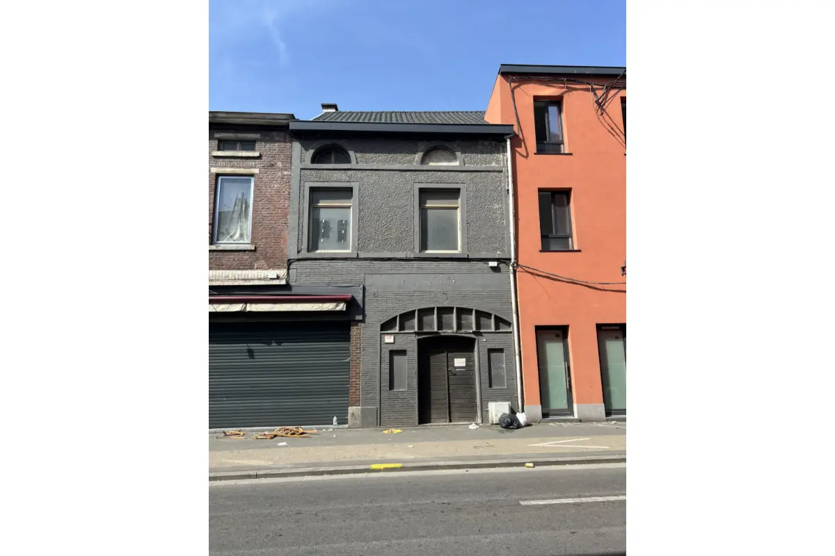 Maison à vendre à Marchienne-au-Pont 6030 79000.00€ 4 chambres 175.00m² - annonce 785821