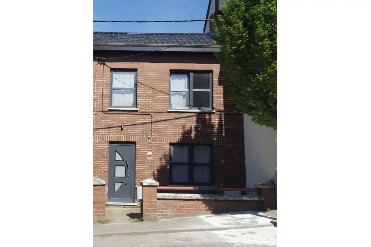Maison à vendre à Roux 6044 199000.00€ 2 chambres 70.00m² - annonce 786812