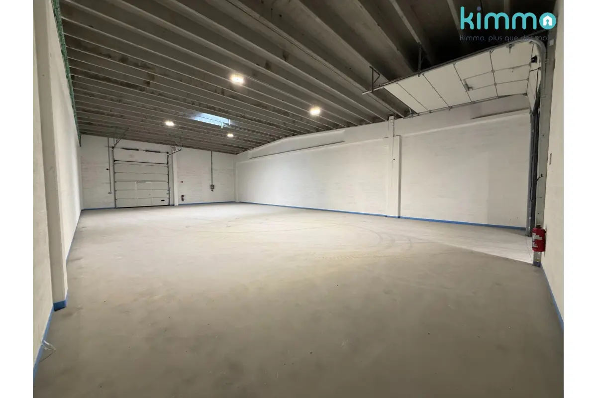 Commerce à louer à Anderlues 6150 1950.00€  chambres 360.00m² - annonce 786752
