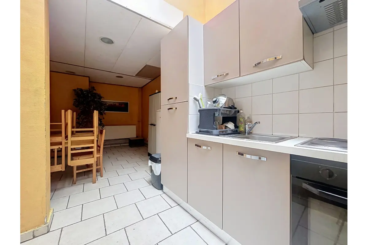 Immeuble mixte à vendre à Tournai 7500 260000.00€ 4 chambres 178.00m² - annonce 787517