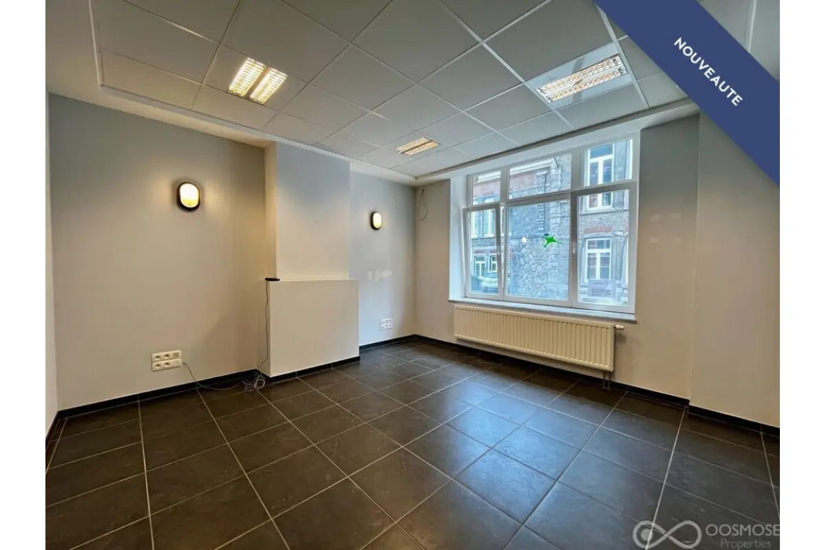Commerce à louer à Chimay 6460 650.00€  chambres m² - annonce 787903