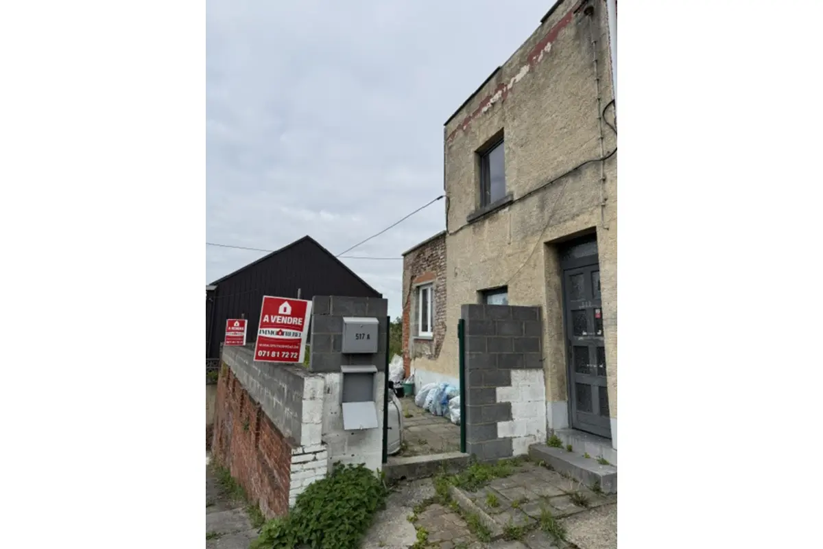 Maison à vendre à Gilly 6060 99000.00€ 5 chambres 220.00m² - annonce 787359
