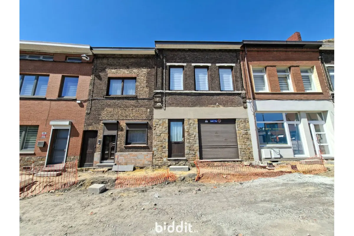 Maison à vendre à Châtelineau 6200 95000.00€ 5 chambres m² - annonce 786967