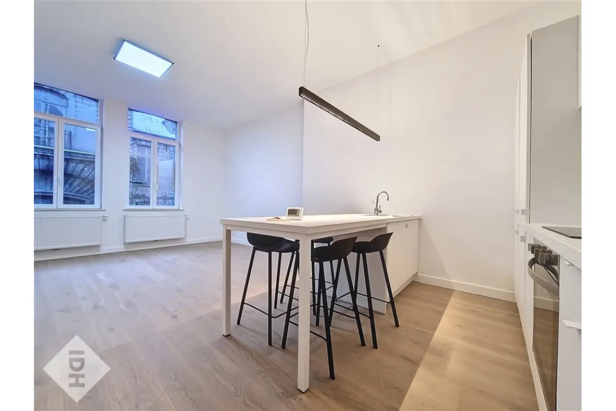 Appartement à louer à Tournai 7500 690.00€ 1 chambres 63.00m² - annonce 787003