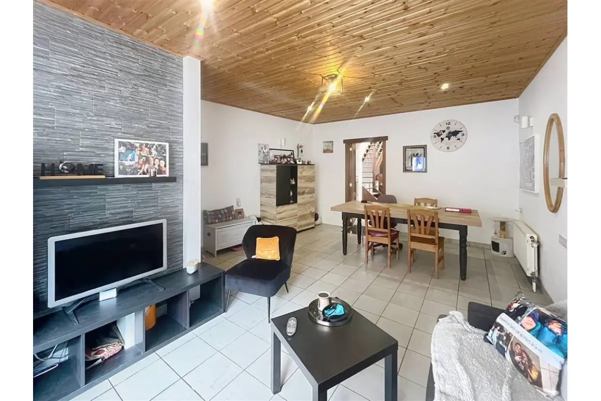 Maison à vendre à Châtelet 6200 185000.00€ 2 chambres 146.00m² - annonce 787299