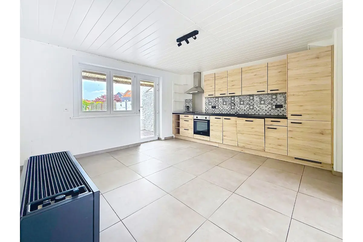 Maison à vendre à Mouscron 7700 169000.00€ 3 chambres 130.00m² - annonce 788321