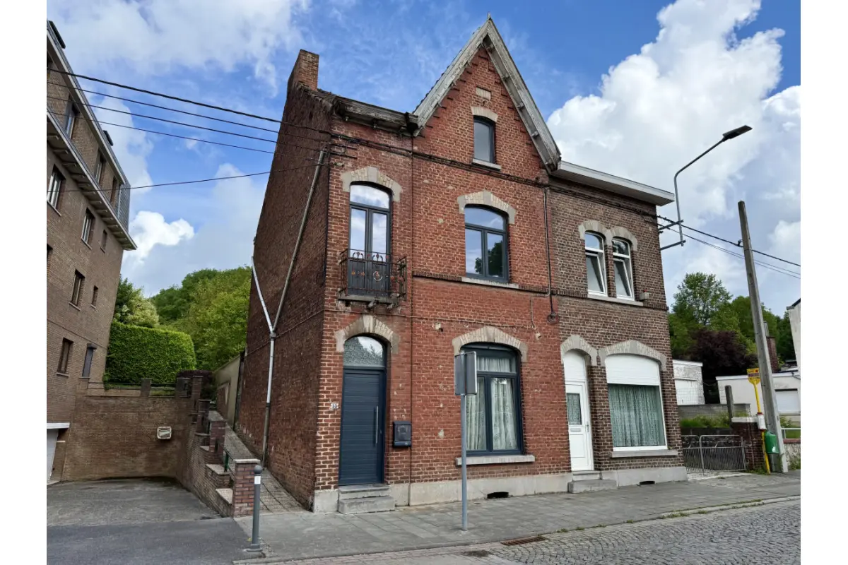 Maison à vendre à Montigny-le-Tilleul 6110 178000.00€ 3 chambres 140.00m² - annonce 788224