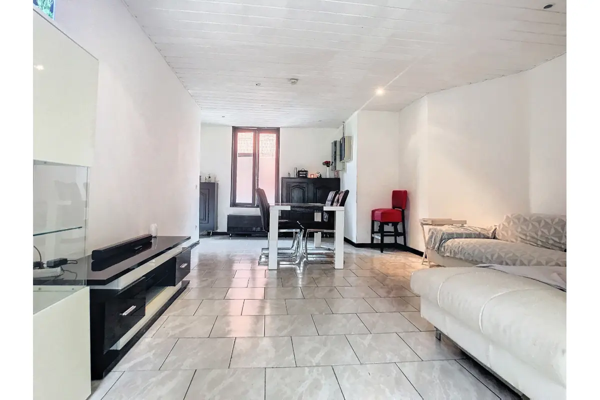Maison à louer à Evregnies 7730 650.00€ 1 chambres 70.00m² - annonce 788507