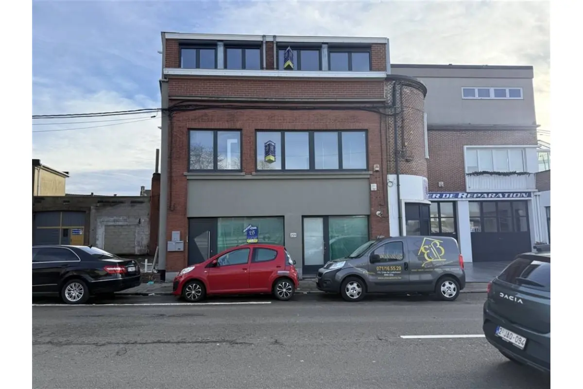 Studio à louer à Charleroi 6000 475.00€  chambres m² - annonce 789517