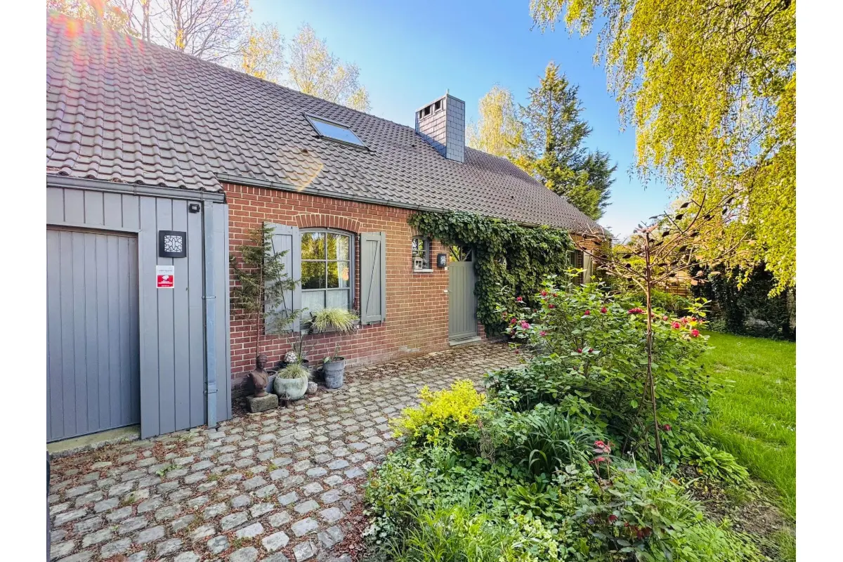 Villa à vendre à Momignies 6590 235000.00€ 4 chambres m² - annonce 789172