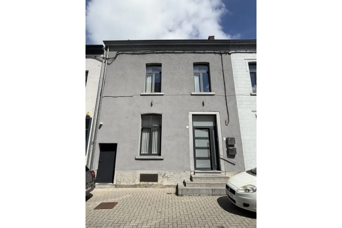 Appartement à louer à Houdeng-Aimeries 7110 750.00€ 2 chambres 121.00m² - annonce 790671