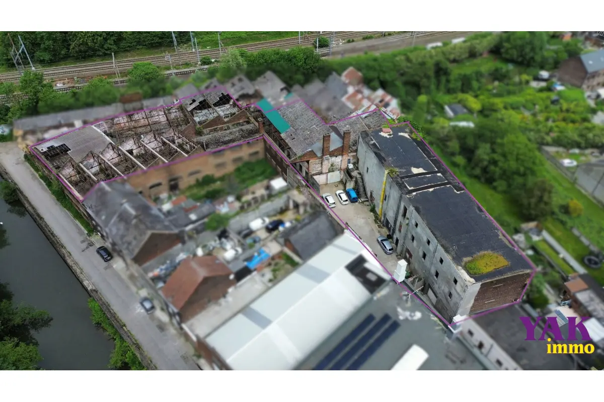 Commerce à vendre à Marchienne-au-Pont 6030 699000.00€  chambres 4550.00m² - annonce 790566