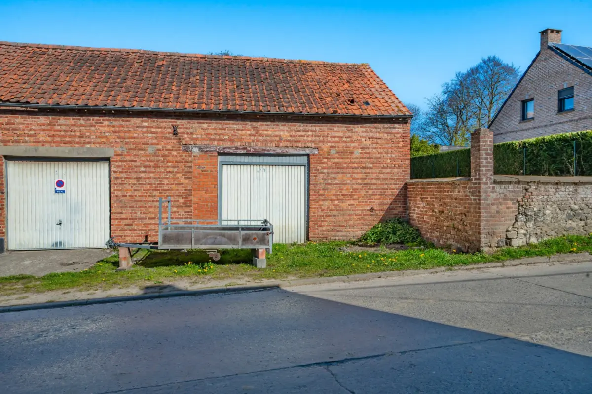 Box à  à Angre 7387 15000.00€  chambres m² - annonce 790129