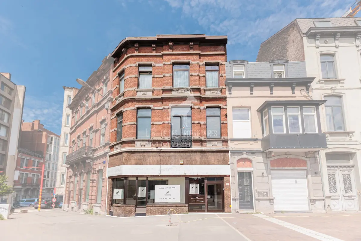 Commerce à  à Charleroi 6000 1075.00€  chambres 120.00m² - annonce 790150