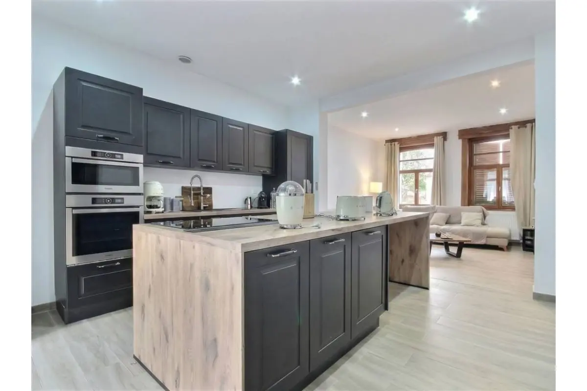 Maison à vendre à Mouscron 7700 245000.00€ 5 chambres 250.00m² - annonce 791448