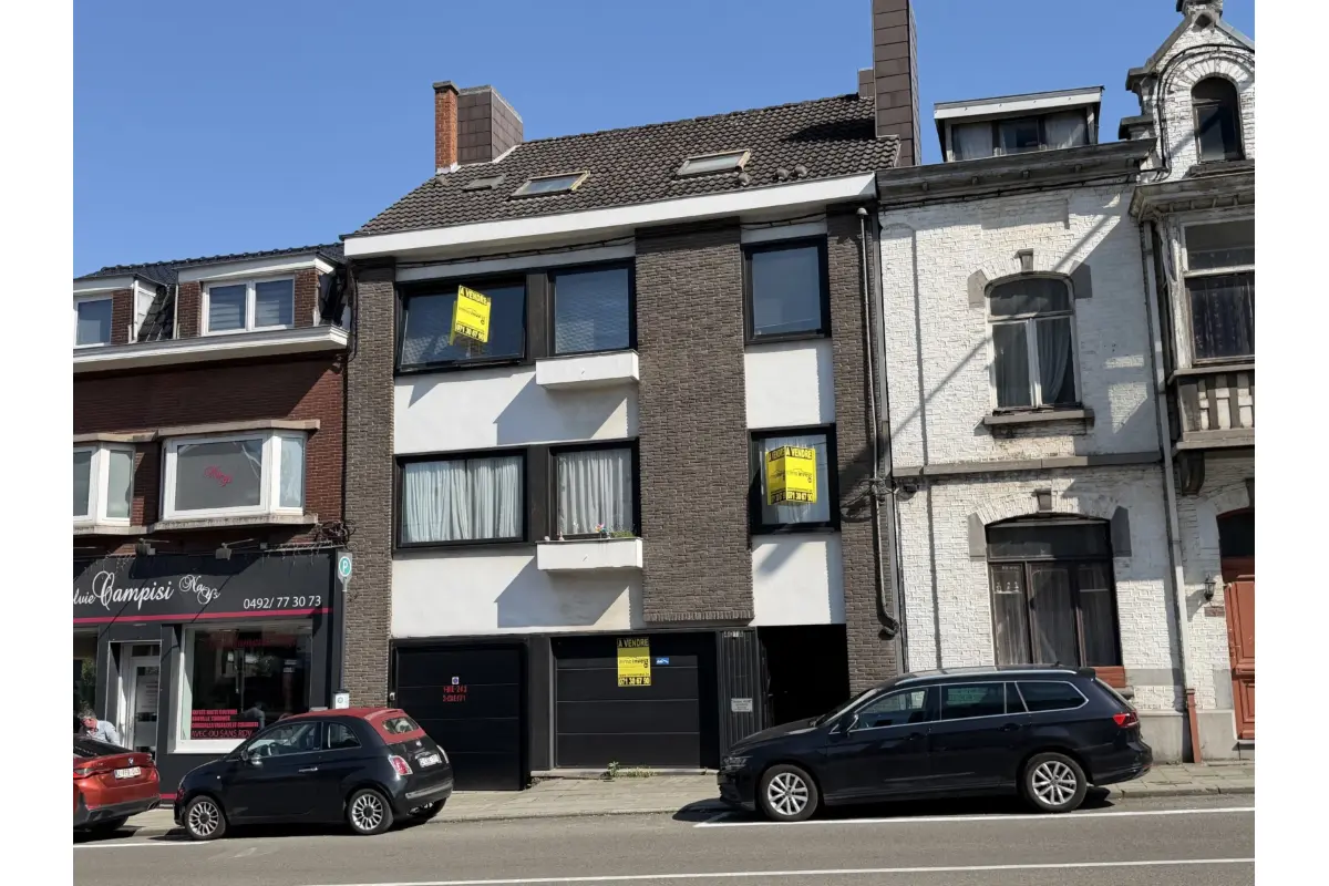 Immeuble de rapport - Immeuble à appartement à vendre à Mont-sur-Marchienne 6032 397500.00€ 7 chambres m² - annonce 792130