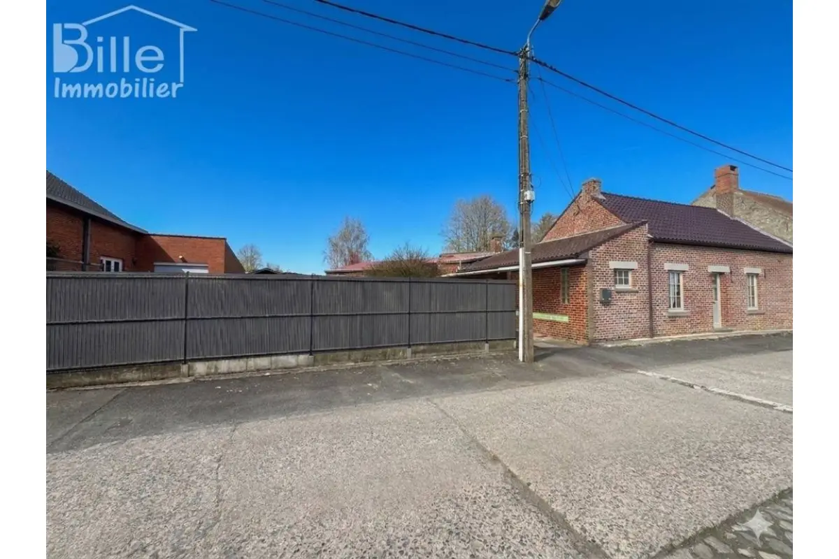 Maison à vendre à Huissignies 7950 141000.00€ 1 chambres 111.00m² - annonce 793669