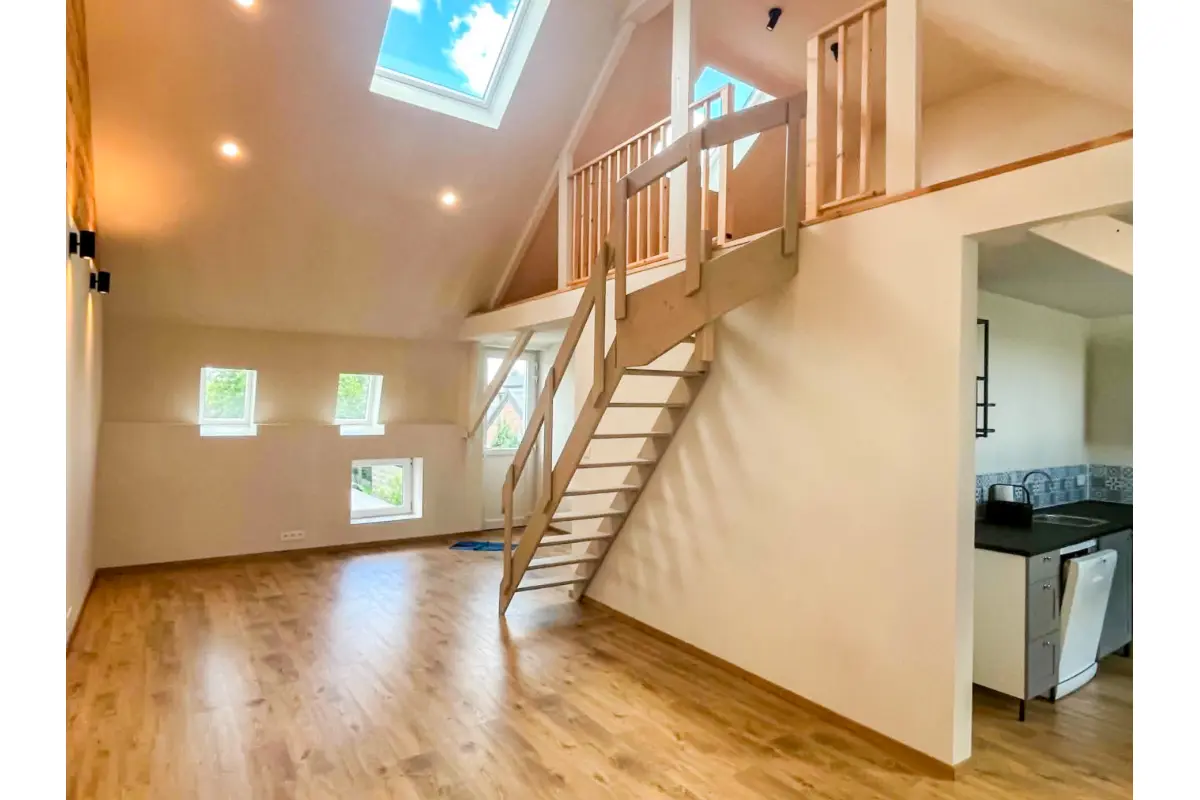 Loft à louer à Pottes 7760 650.00€ 1 chambres 82.00m² - annonce 793143