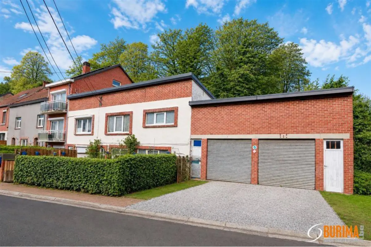 Maison à vendre à Ham-sur-Heure 6120 270000.00€ 6 chambres 319.00m² - annonce 793590