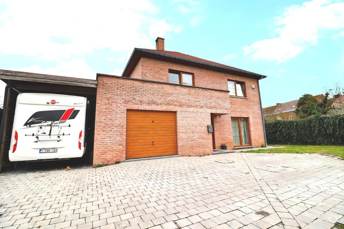 Villa à vendre à Leernes 6142 469000.00€ 3 chambres 245.00m² - annonce 797107