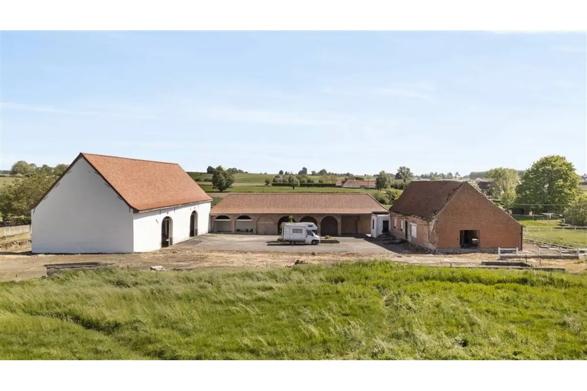 Commerce à vendre à Mourcourt 7543 499000.00€ 4 chambres 1000.00m² - annonce 798406