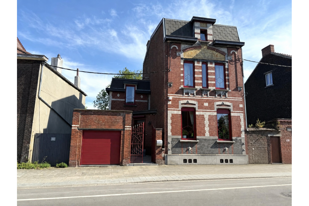 Maison de maître à vendre à Jumet 6040 349900.00€ 4 chambres 204.00m² - annonce 799273