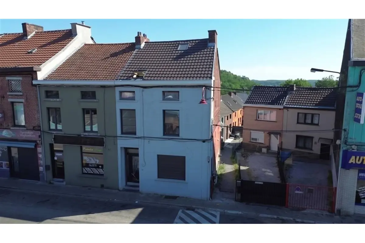 Maison à vendre à Gilly 6060 225000.00€ 5 chambres 135.00m² - annonce 802195