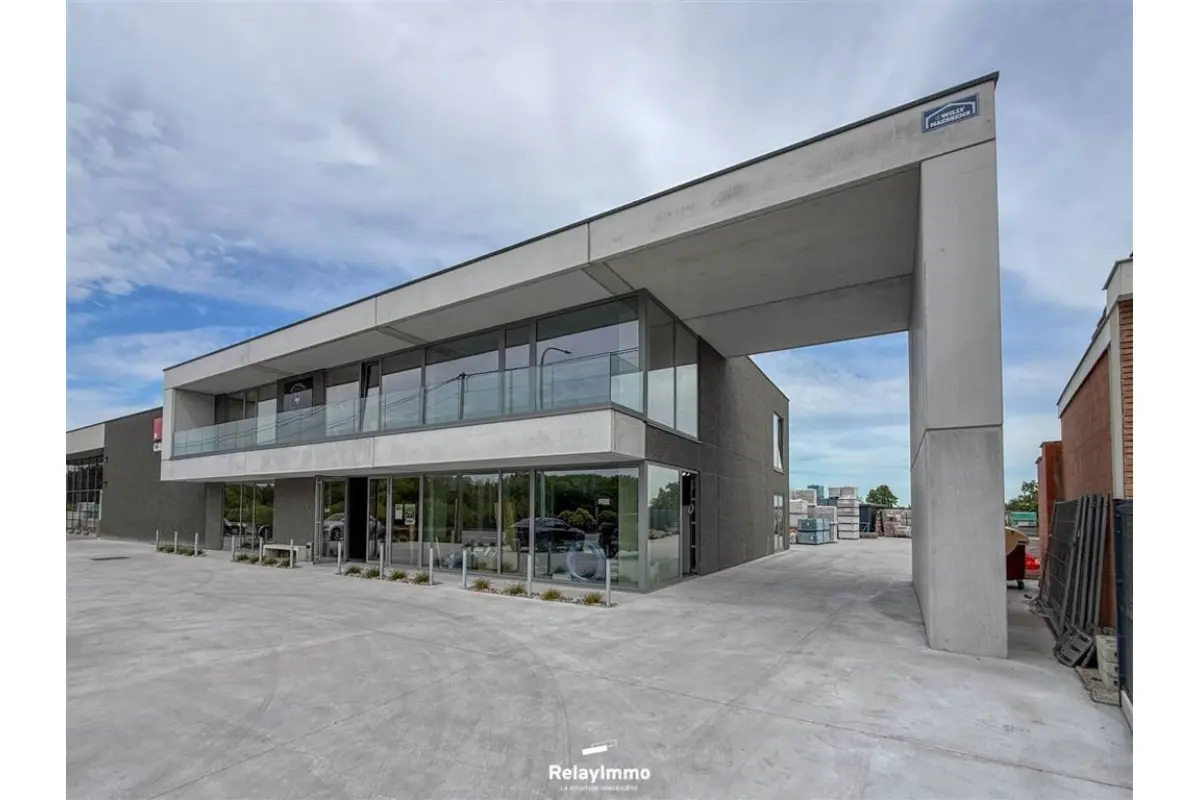 Commerce à louer à Gaurain-Ramecroix 7530 2000.00€  chambres 150.00m² - annonce 803876