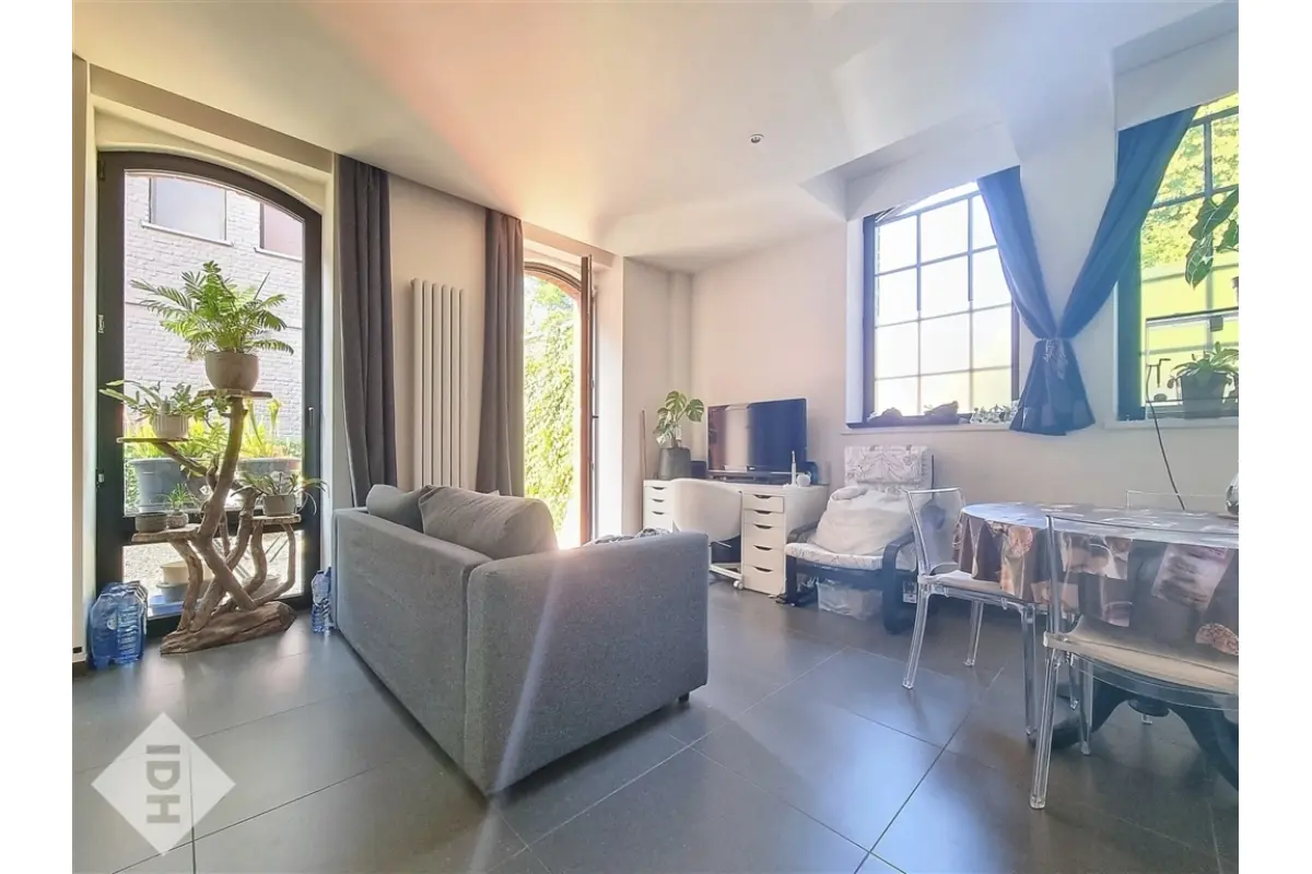 Appartement à  à Tournai 7500 700.00€ 1 chambres 52.00m² - annonce 803791