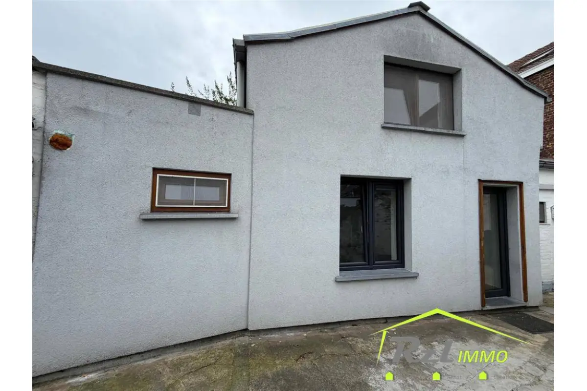 Maison à louer à Mont-sur-Marchienne 6032 720.00€ 1 chambres 55.00m² - annonce 806122