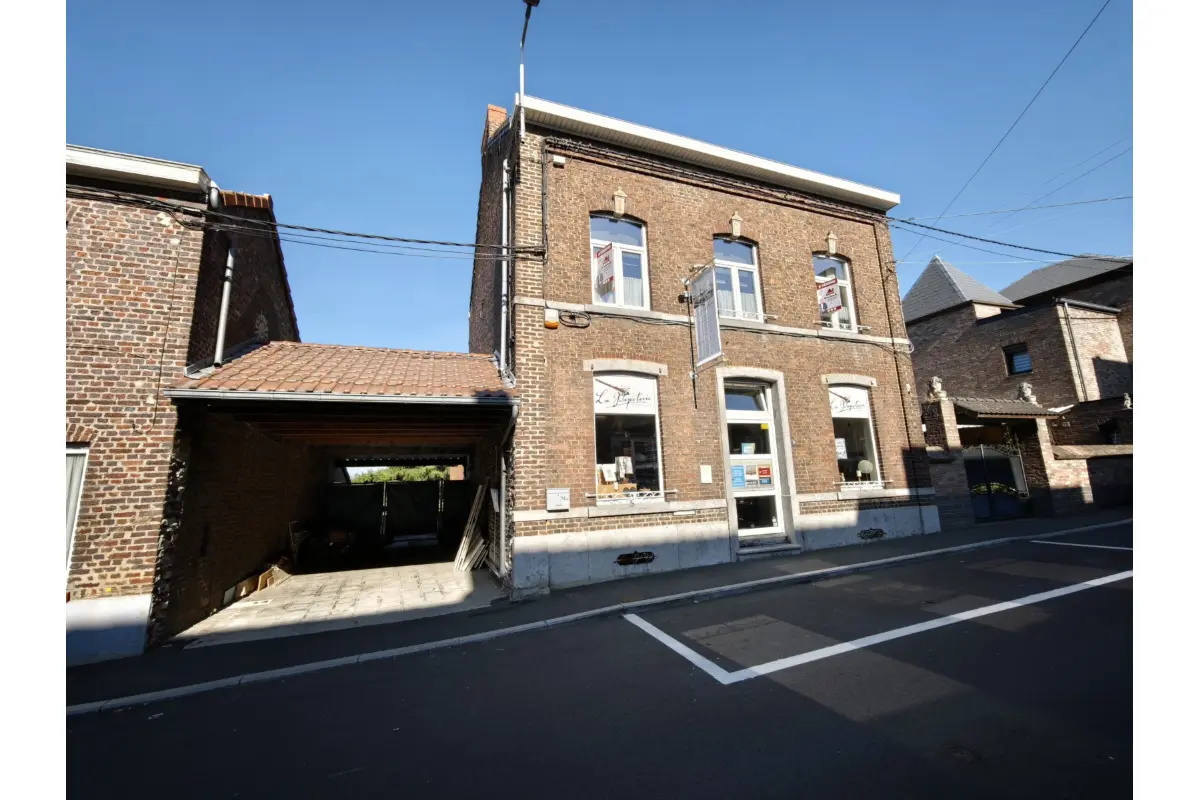 Commerce à vendre à Châtelet 6200 339000.00€  chambres 265.00m² - annonce 806111
