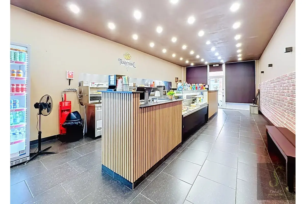 Immeuble de rapport - Immeuble à appartement à  à Anderlues 6150 330000.00€  chambres m² - annonce 806471