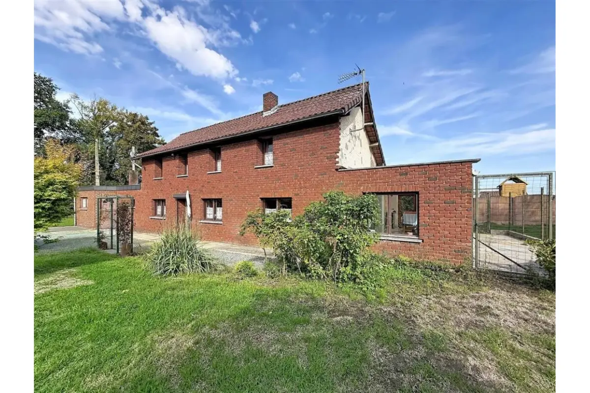 Maison à vendre à Peissant 7120 80000.00€ 3 chambres 141.00m² - annonce 807892