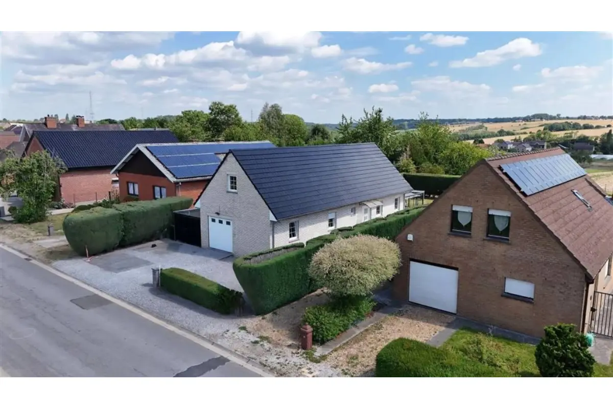 Villa à vendre à Leernes 6142 330000.00€ 3 chambres 120.00m² - annonce 809024