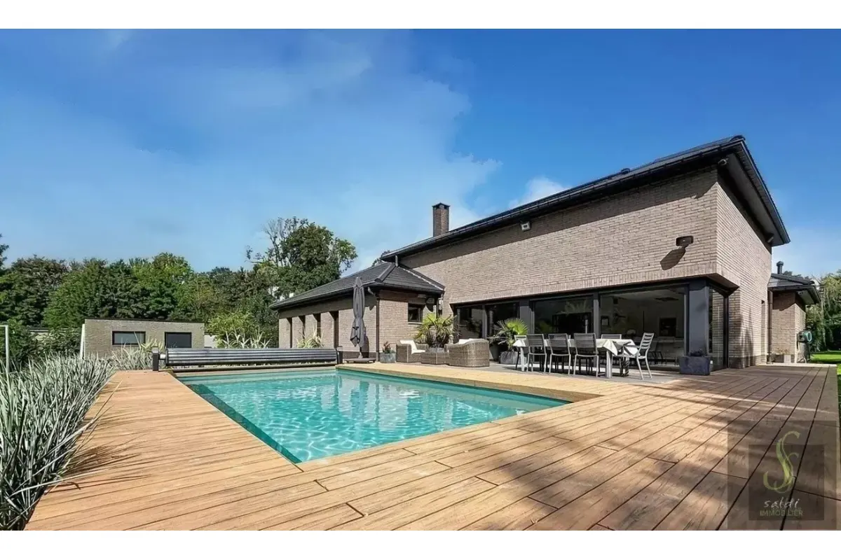 Villa à  à Vellereille-les-Brayeux 7120 1200000.00€  chambres m² - annonce 809302