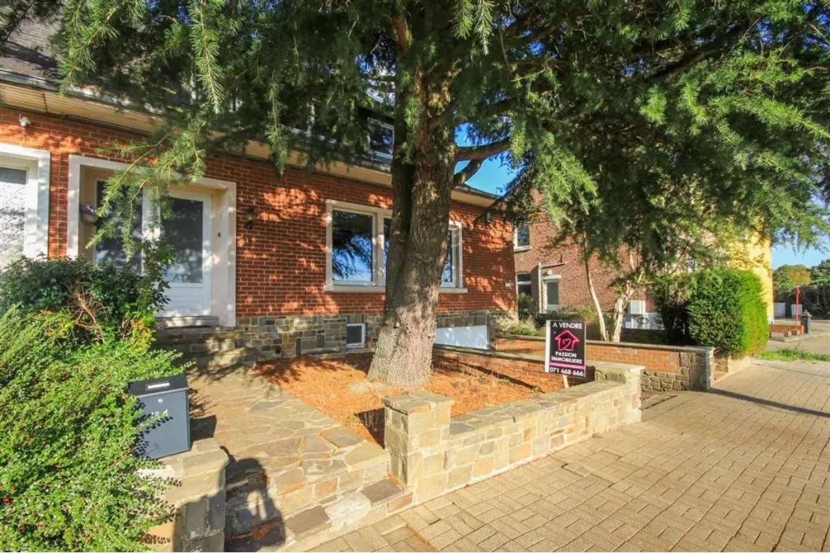 Maison à vendre à Mont-sur-Marchienne 6032 229000.00€ 4 chambres 183.00m² - annonce 809577