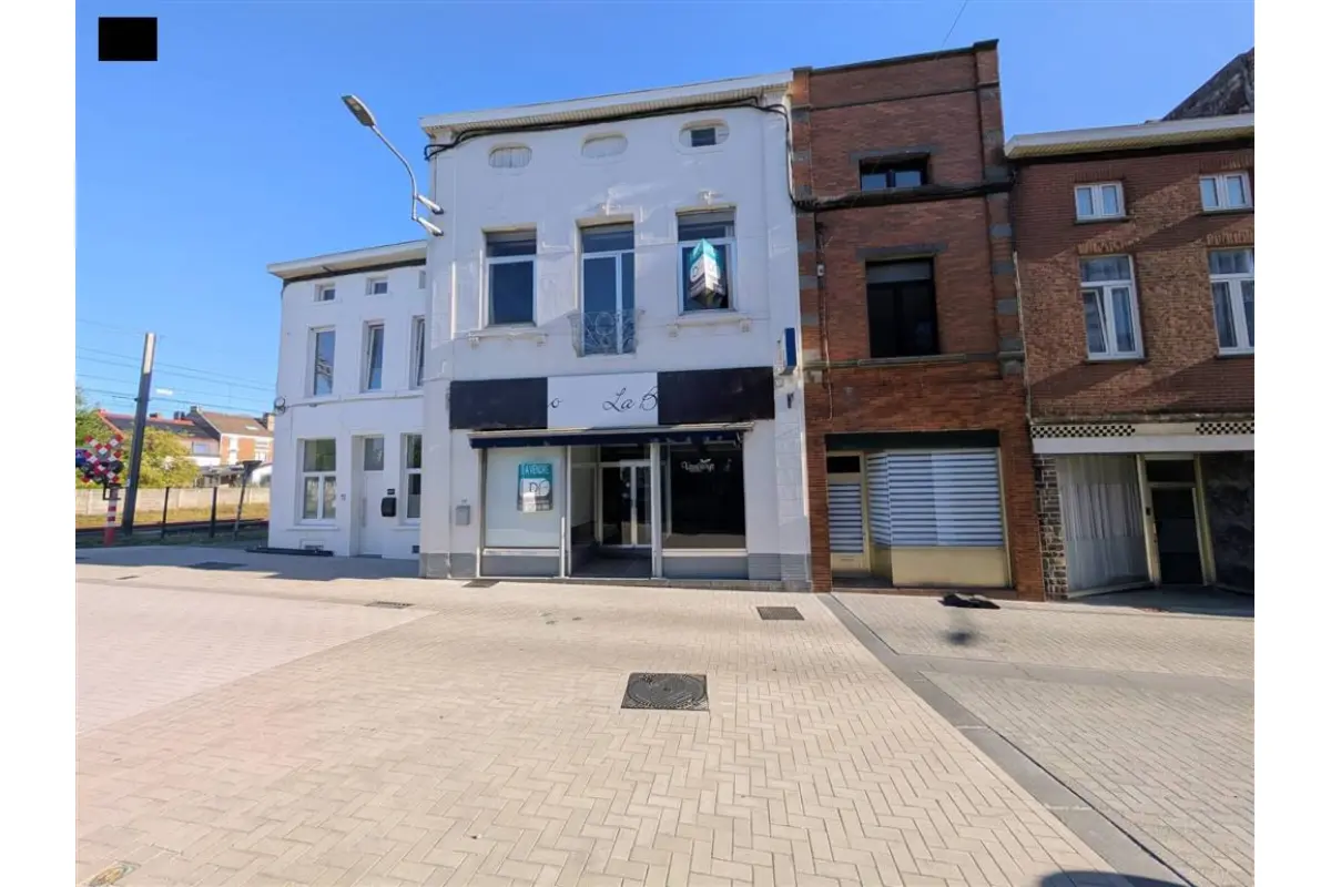 Commerce à vendre à Fleurus 6220 200000.00€ 3 chambres 270.00m² - annonce 810392
