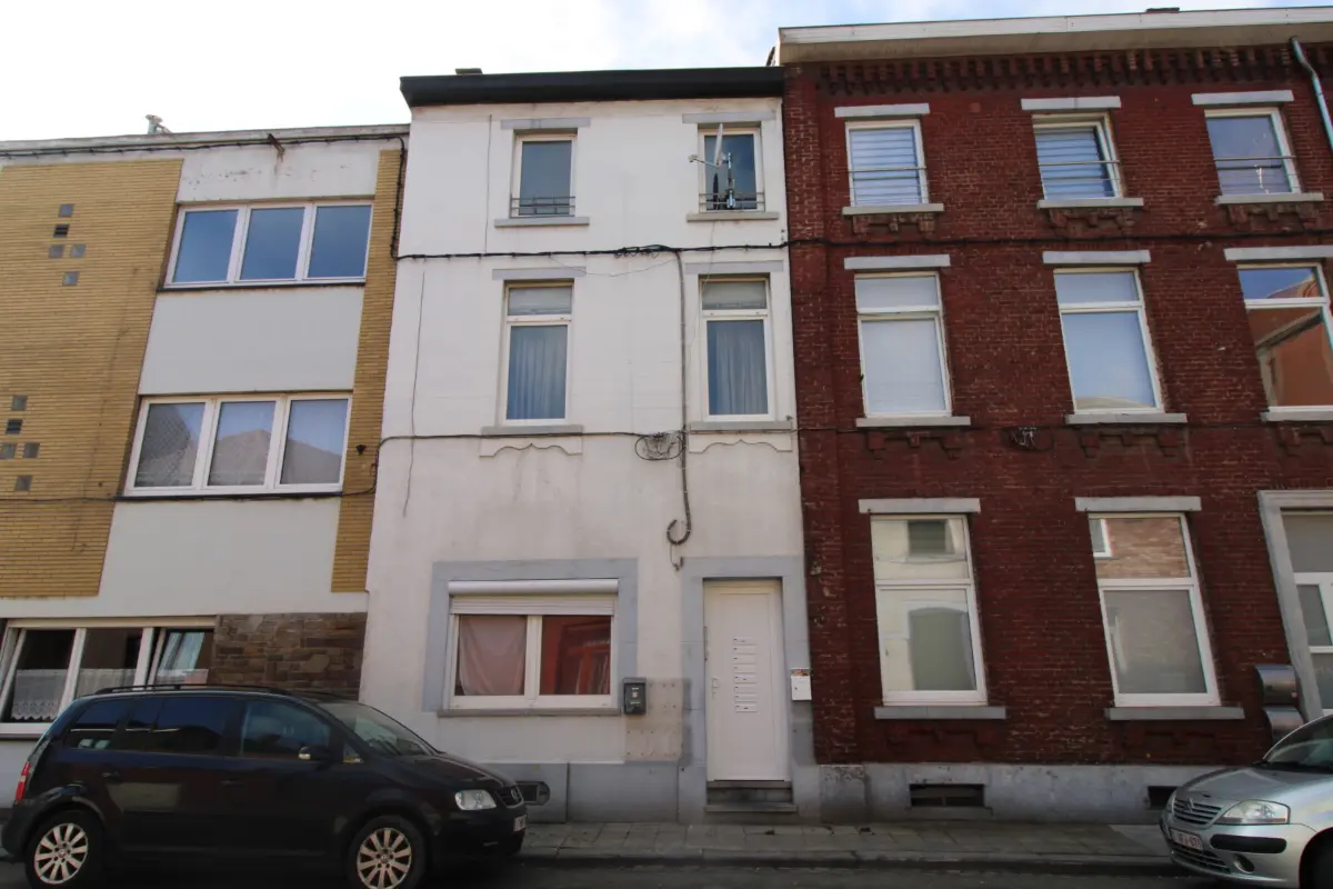 Studio à  à Charleroi 6000 420.00€  chambres m² - annonce 811091
