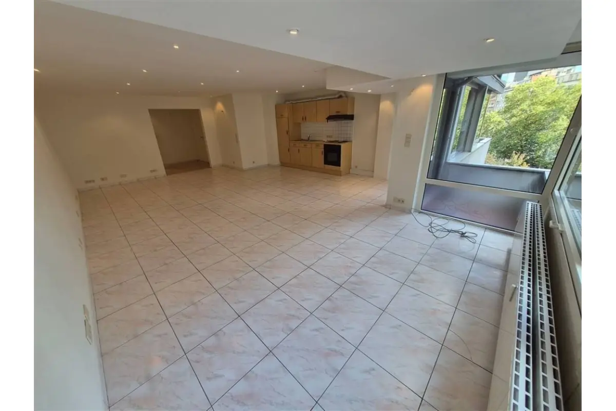 Appartement à vendre à Charleroi 6000 155000.00€ 2 chambres 100.00m² - annonce 811938
