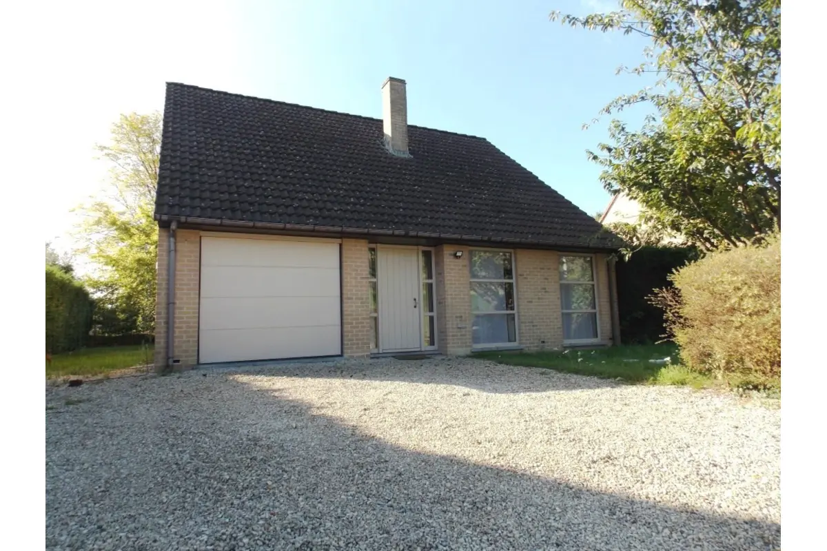 Villa à  à Saint-Denis 7034 1450.00€ 4 chambres 135.00m² - annonce 813307