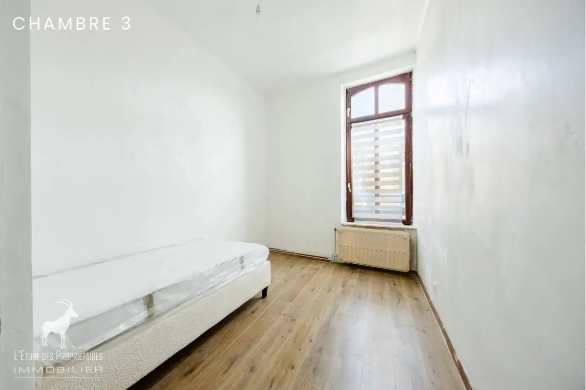 Maison à louer à Montignies-sur-Sambre 6061 430.00€ 5 chambres 284.00m² - annonce 815335