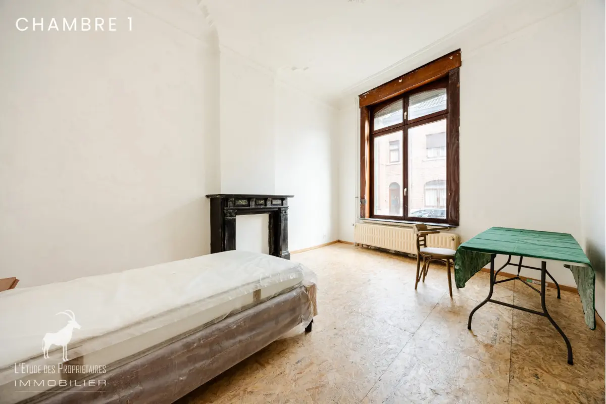 Maison à louer à Montignies-sur-Sambre 6061 430.00€ 5 chambres 284.00m² - annonce 815334