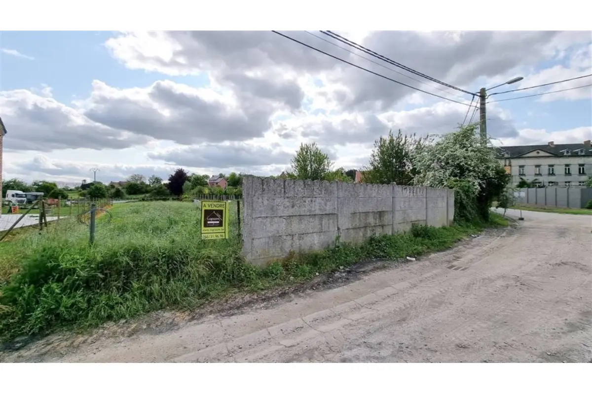 Terrain à vendre à Angre 7387 55000.00€  chambres m² - annonce 816627