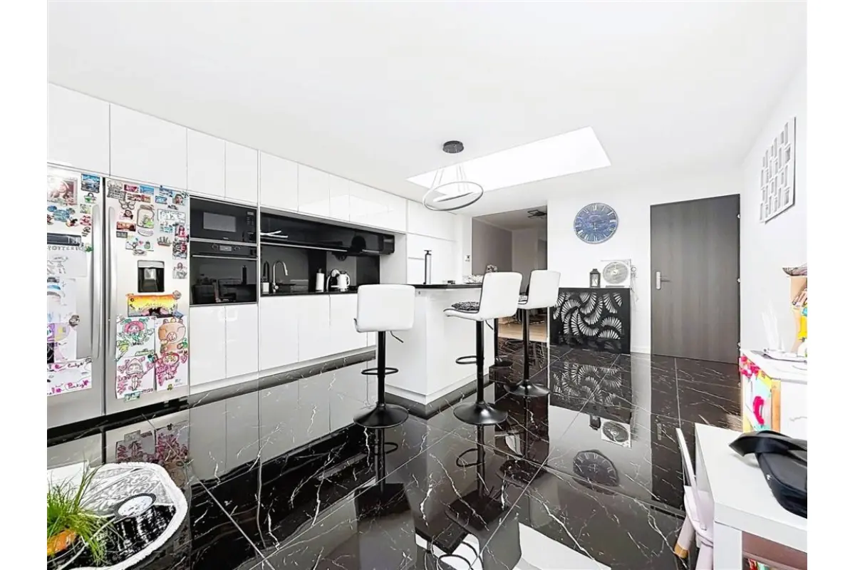 Maison à vendre à Mouscron 7700 219000.00€ 4 chambres 194.00m² - annonce 818358