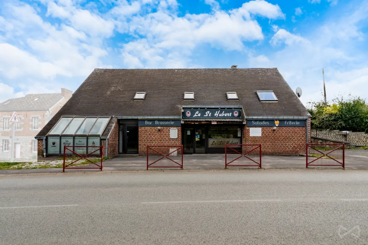 Immeuble mixte à  à Momignies 6590 167000.00€ 3 chambres 265.00m² - annonce 817920